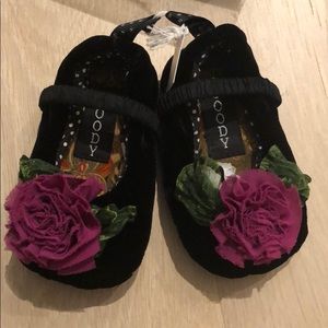 SOLD Brand new baby shoes black velvet